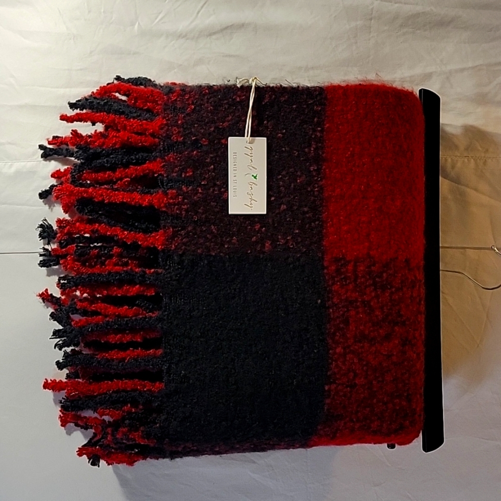 gyal bashy blanket